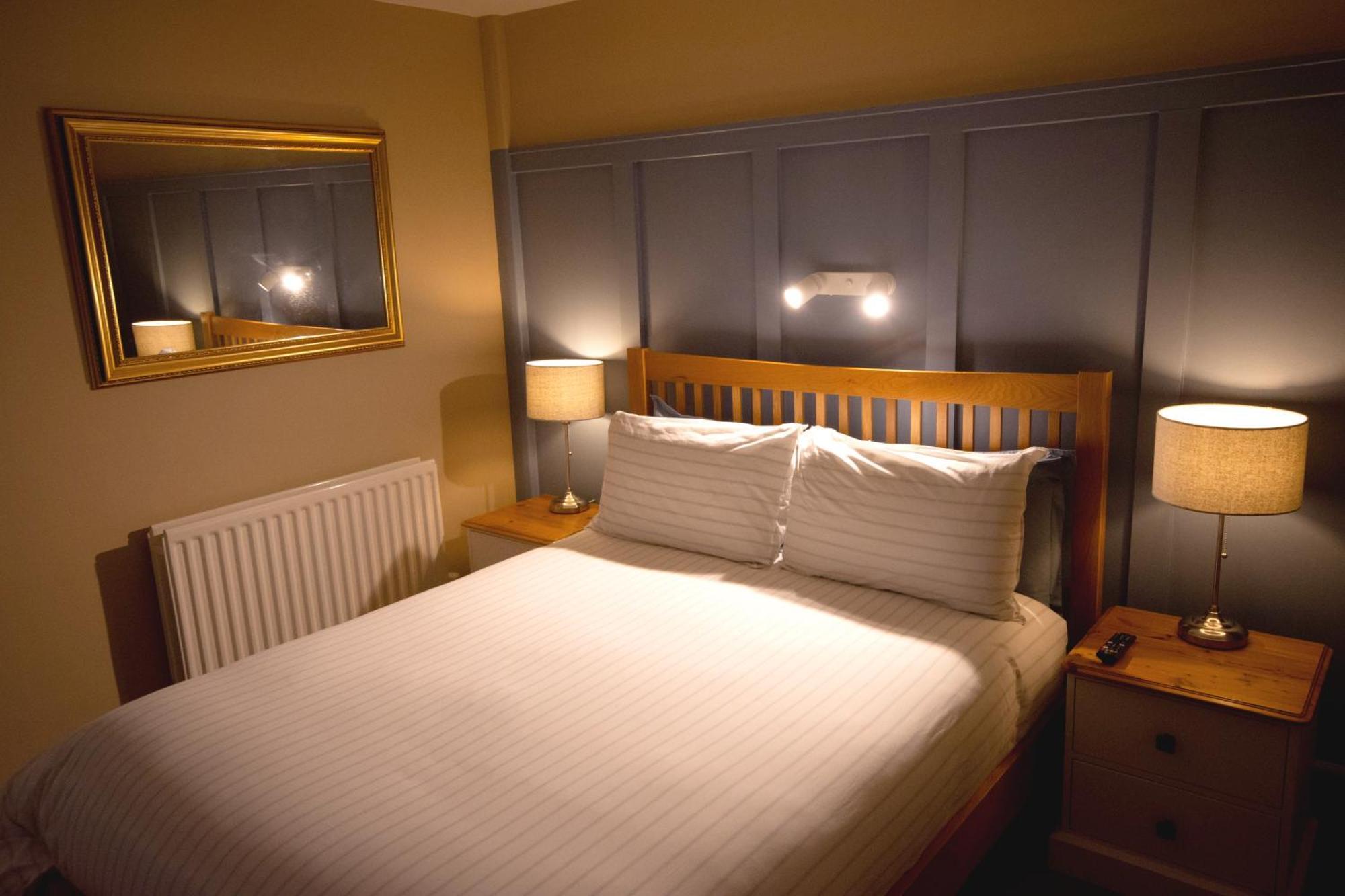 Salamander Guest House Стратфорд-апон-Эйвон Экстерьер фото