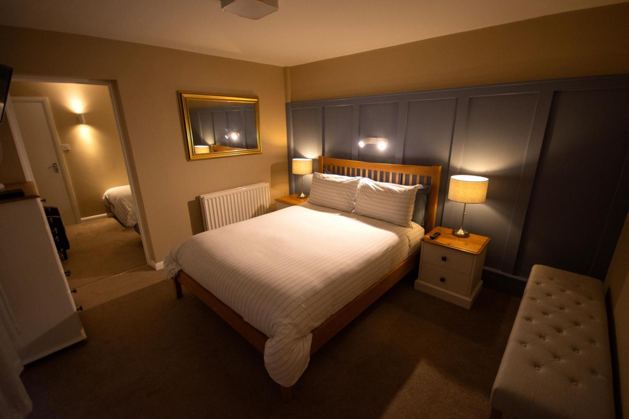 Salamander Guest House Стратфорд-апон-Эйвон Экстерьер фото